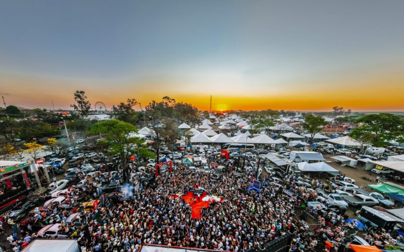 O-Palco-do-Camping-amplia-a-experiencia-da-Festa-do-Peao-de-Barretos-com-mais-de-35-shows-exclusivos-para-os-campistas-Credito-Alisson-Demetrio-scaled.jpeg